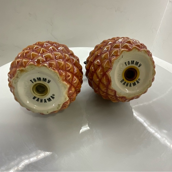 Tommy Bahama Pineapple Salt & Pepper Shakers - Picture 7 of 8